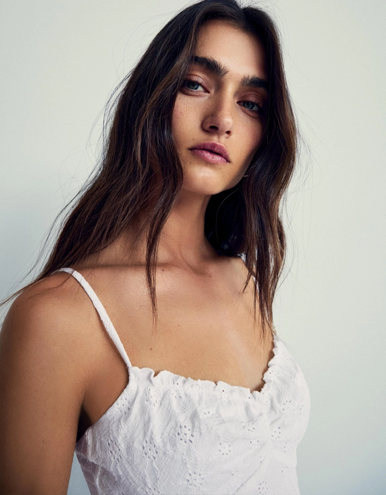 Платье мини с вышивкой