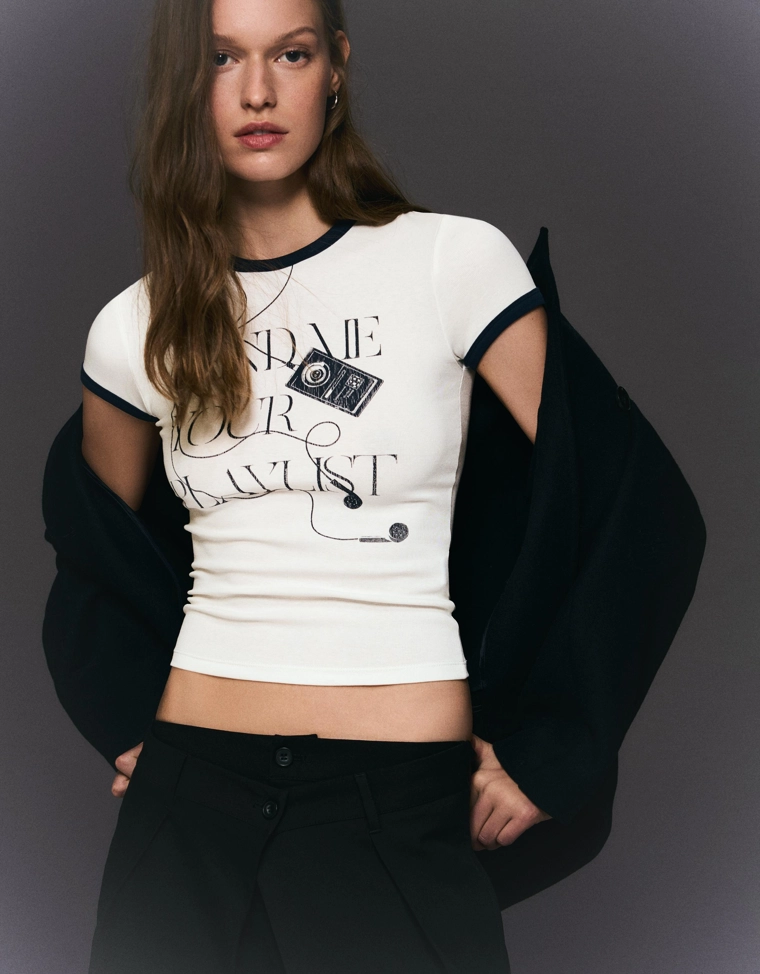 Футболка с короткими рукавами и принтом