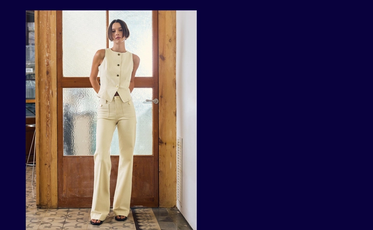 Бесшовные джинсы с широкими штанинами