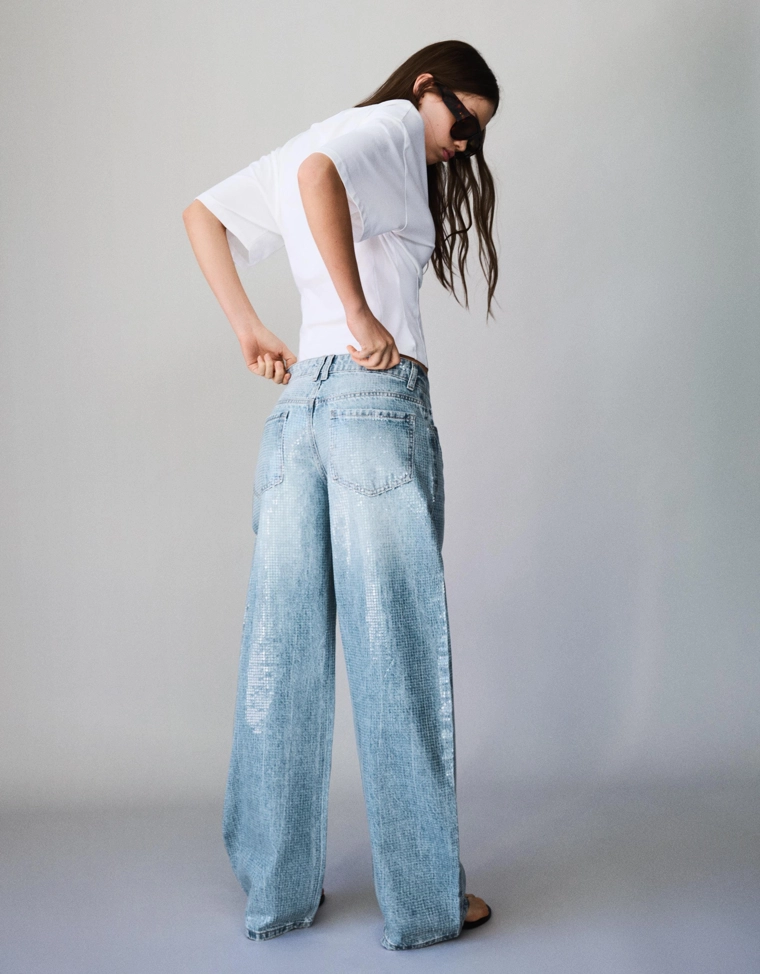 Джинсы barrel свободного кроя с пайетками