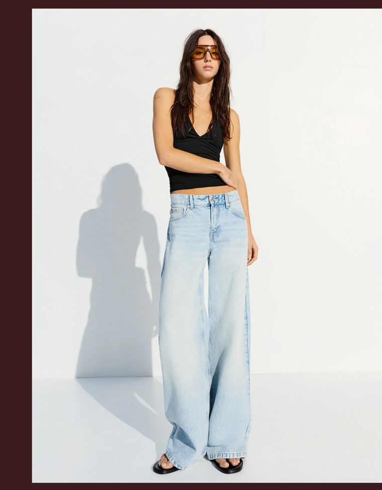 Топ с горловиной халтер