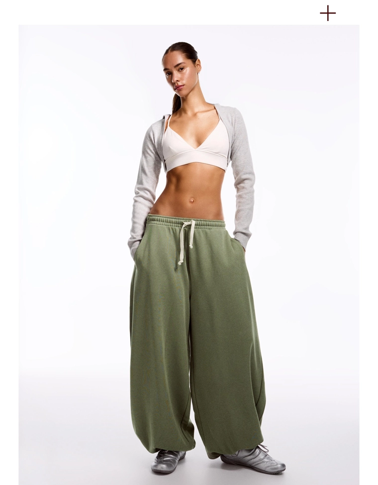 Брюки-бананы из мягкой ткани