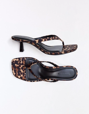 Сандалии на каблуке-стринги- Заказать в России