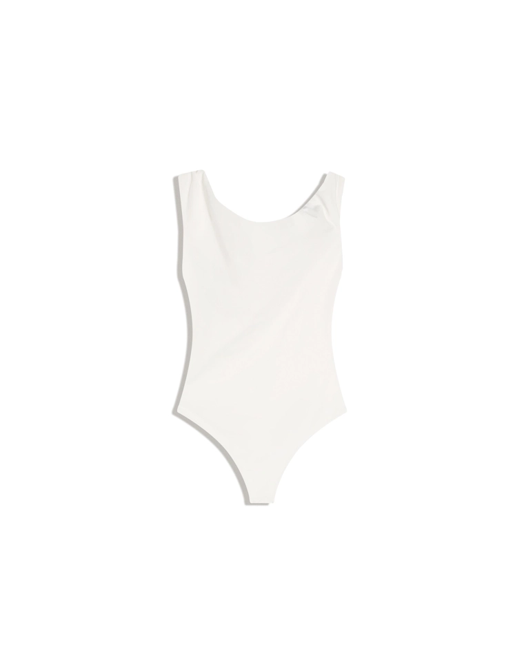 Боди асимметричного кроя с бретелью и сборками