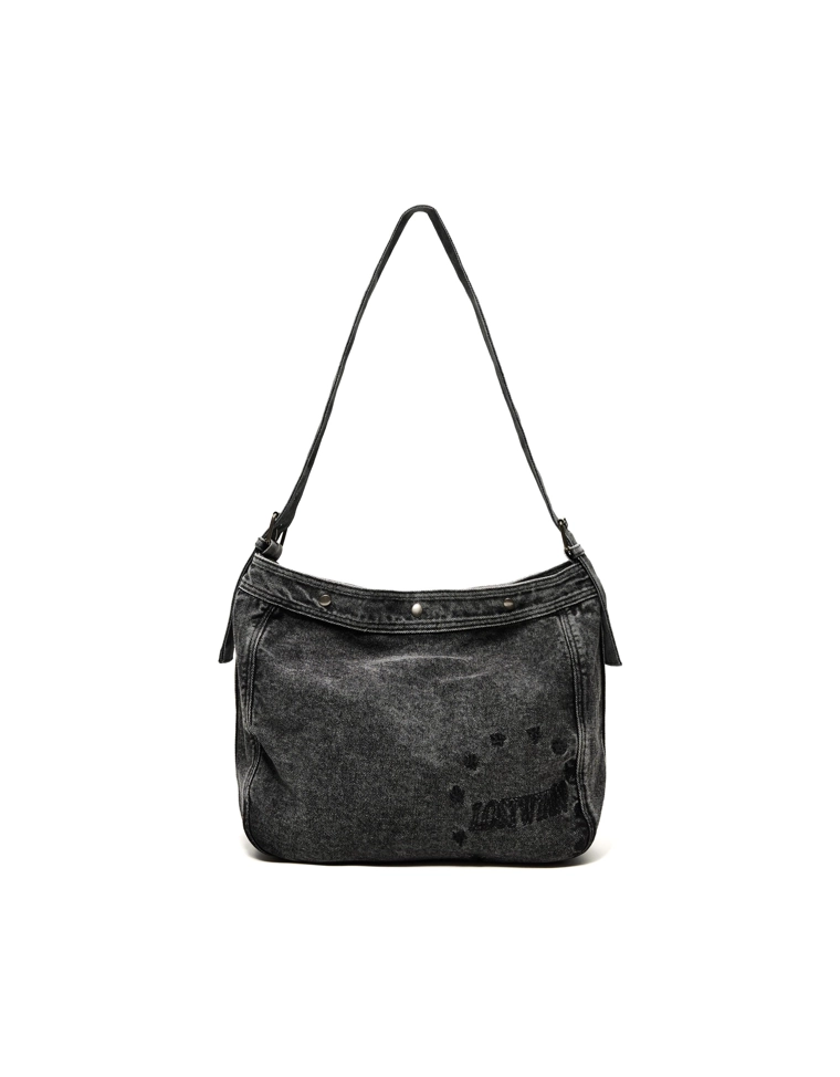 Джинсовая сумка с вышивкой