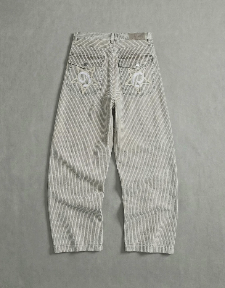 Джинсы-бананы