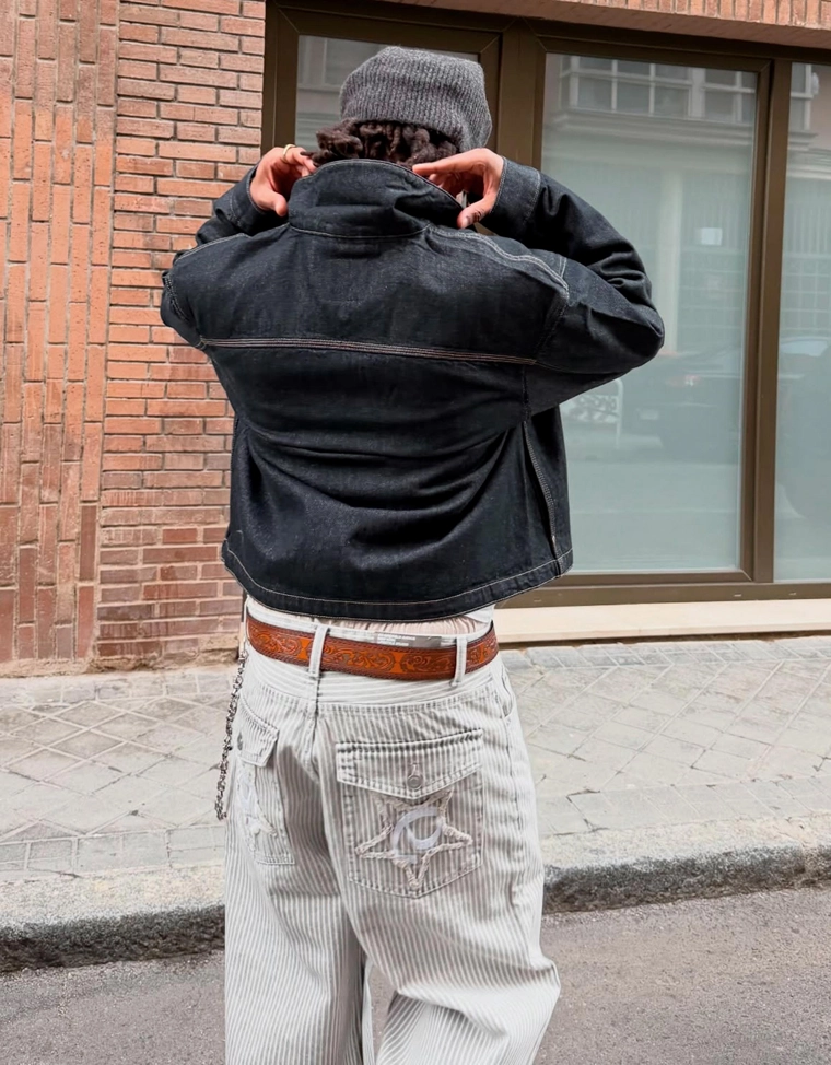 Джинсы-бананы