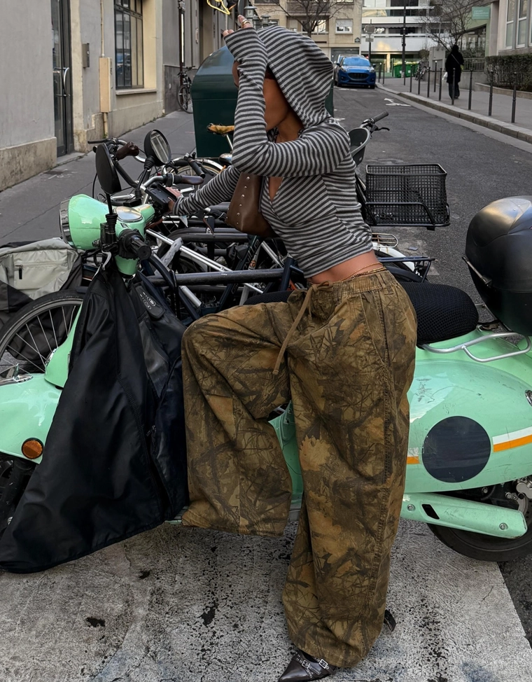 Брюки карго-парашюты с принтом