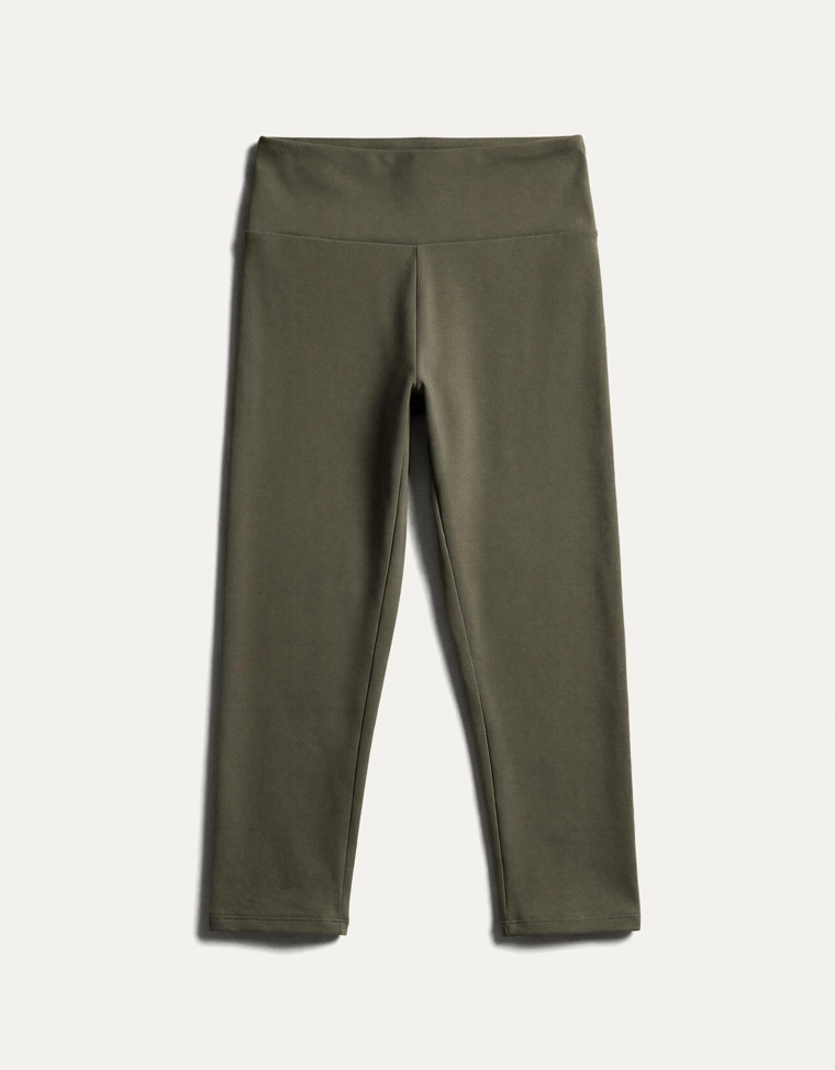 Брюки капри из высокотехнологичной ткани