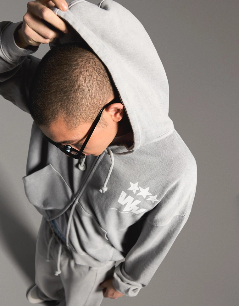 Толстовка геометрического кроя на молнии с принтом