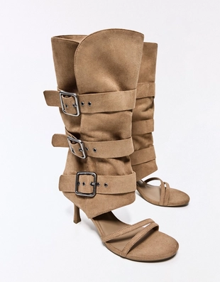 Босоножки с каблуками и застежками- Заказать в России