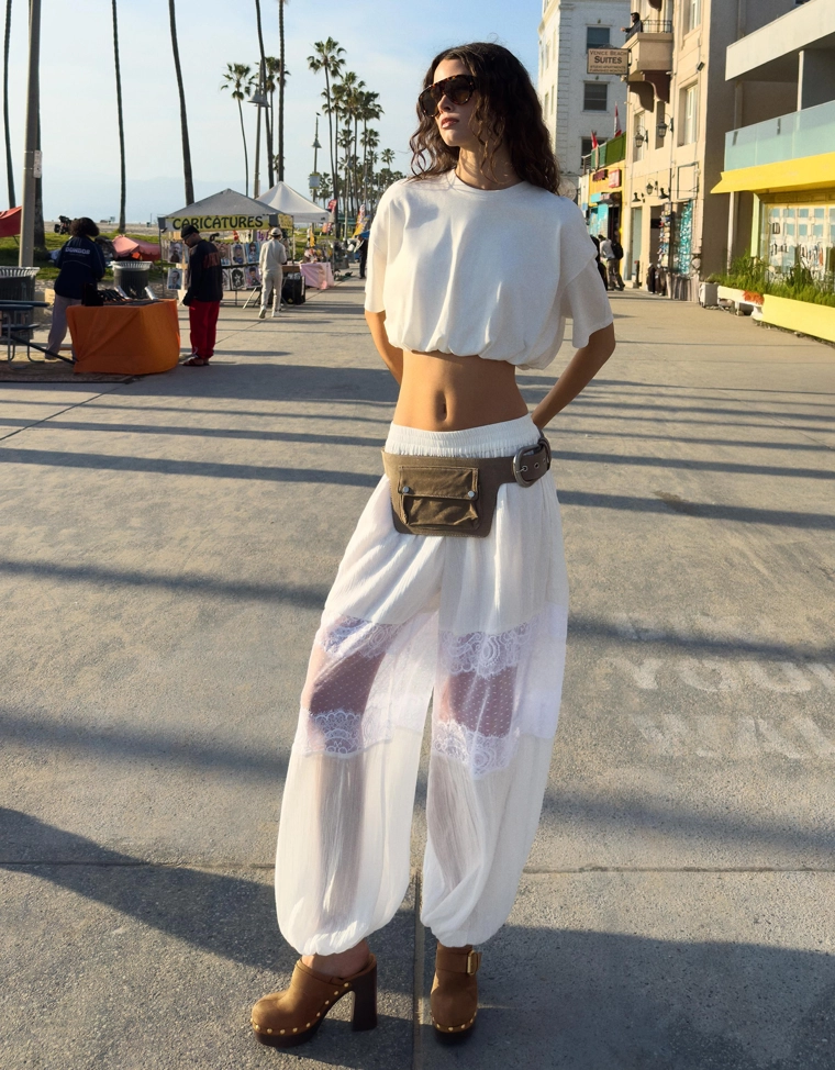 Шаровары с кружевом