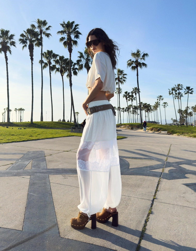 Шаровары с кружевом