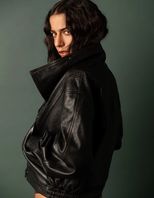 Кожаная куртка- Заказать в России