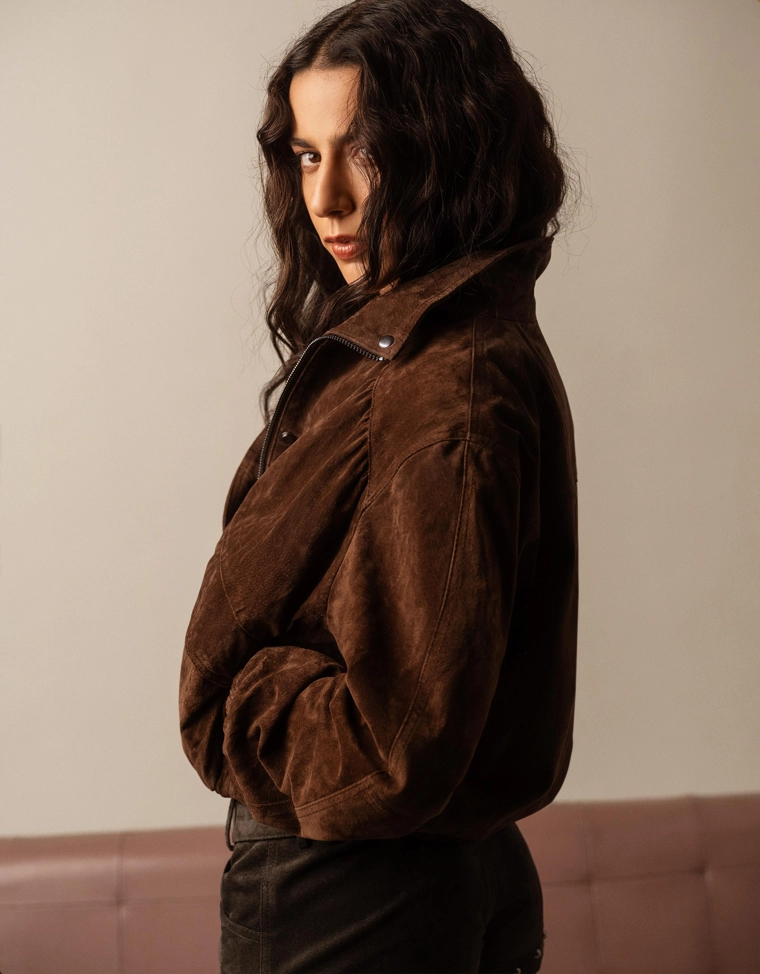 Кожаная куртка с карманами