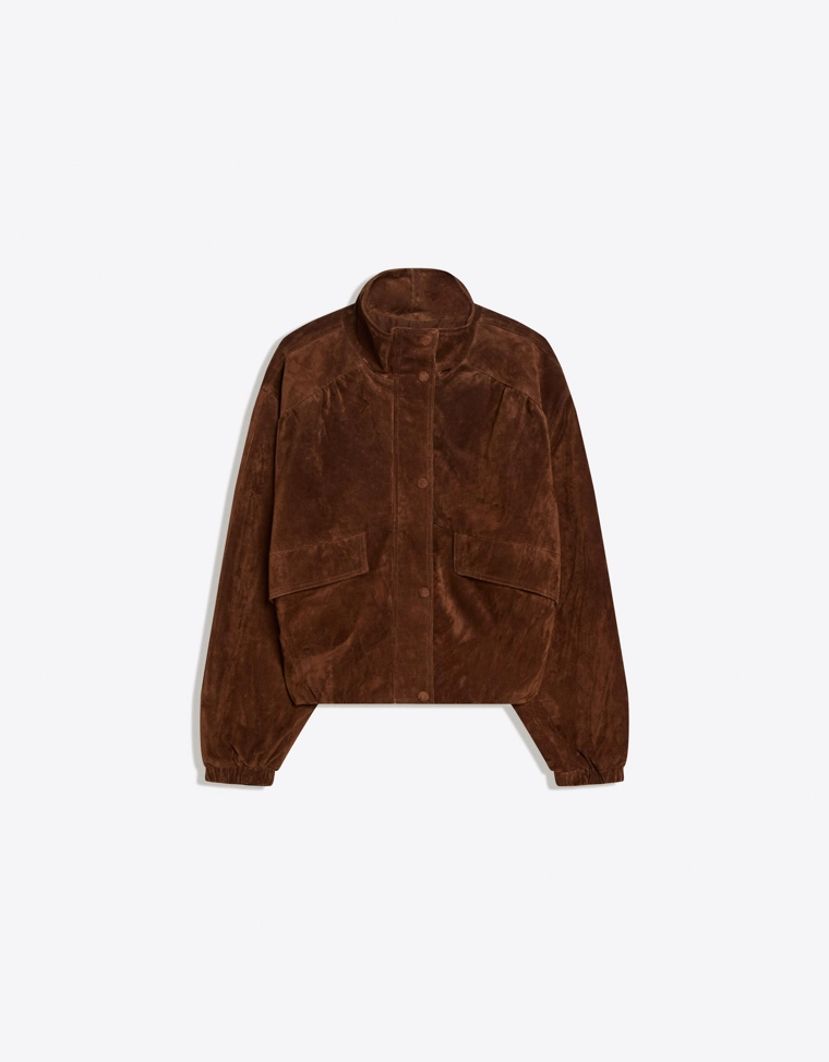 Кожаная куртка с карманами