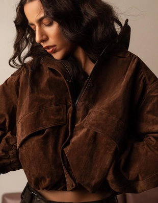 Кожаная куртка с карманами- Заказать в России