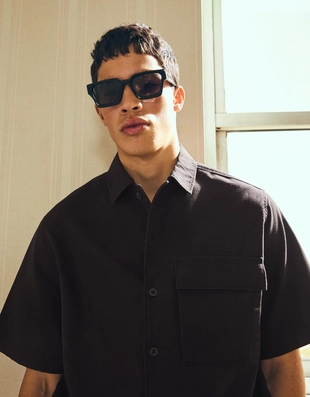 Рубашка геометрического кроя с короткими рукавами- Заказать в России