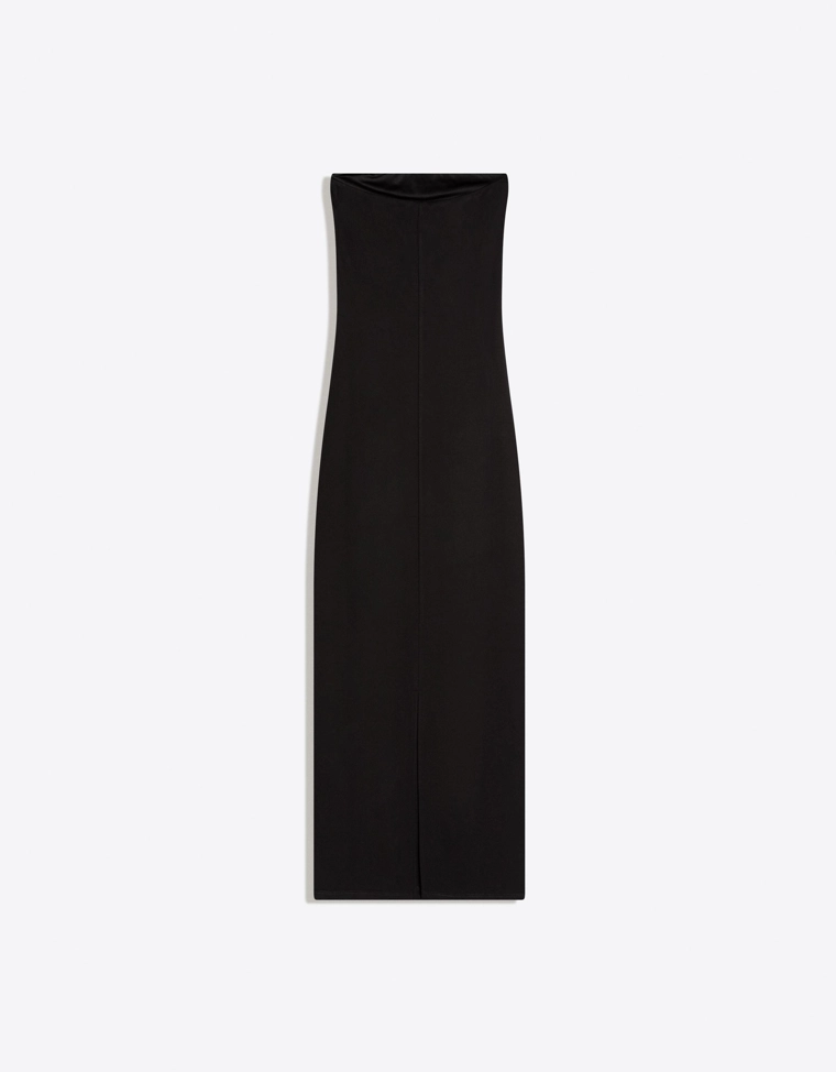 Вязаное платье миди с открытыми плечами