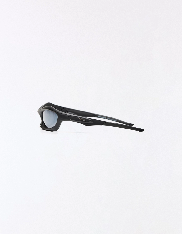 Солнцезащитные очки OUT OF CORE