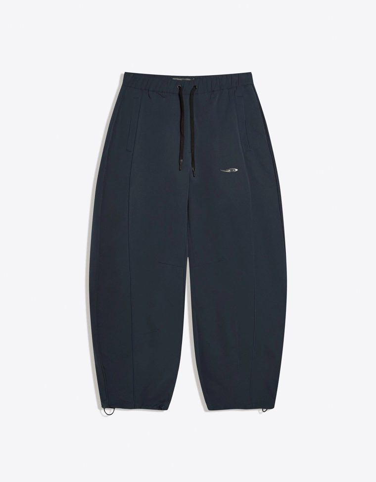 Высокотехнологичные брюки barrel OUT OF CORE