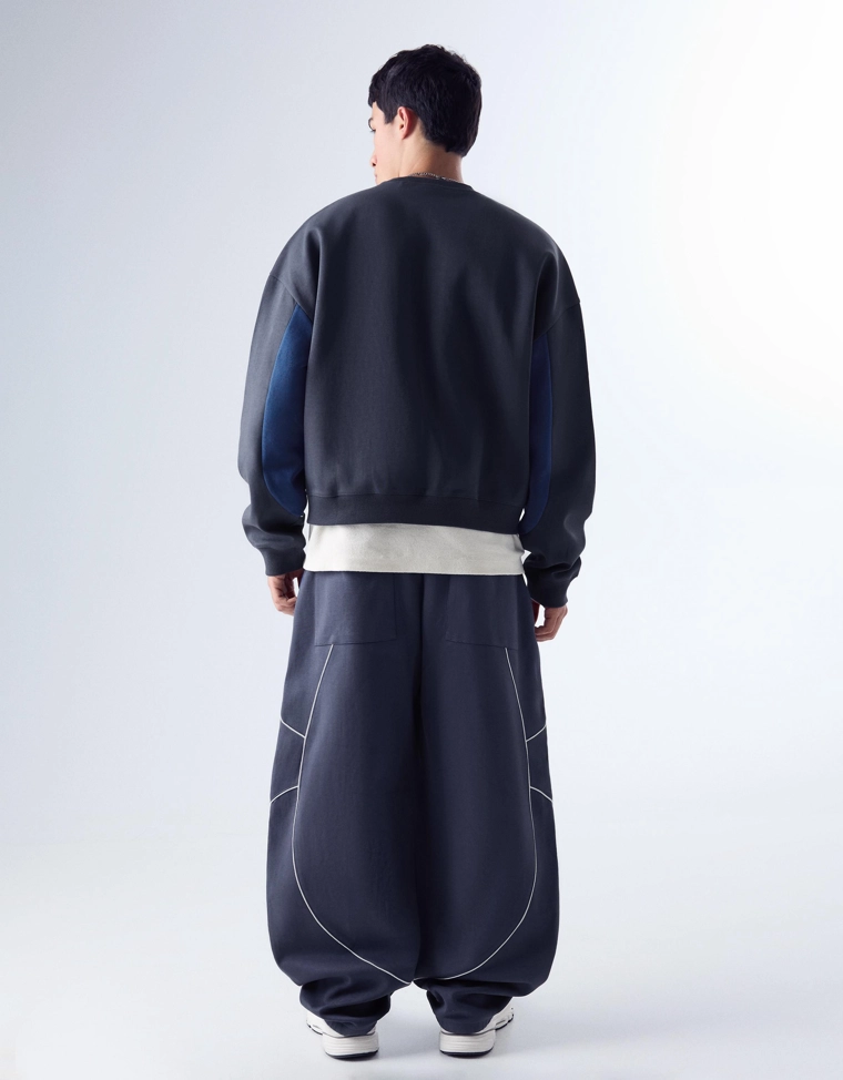 Брюки-бананы из мягкой ткани с принтом