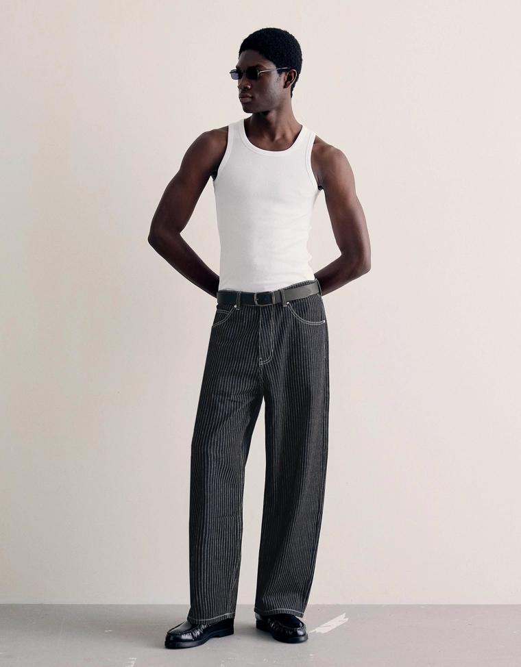 Джинсы-бананы в полоску