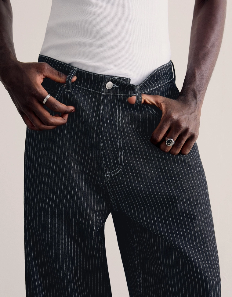 Джинсы-бананы в полоску