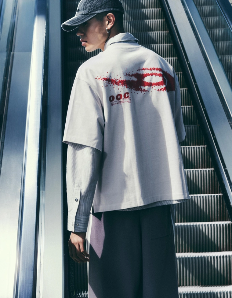 Футболка геометрического кроя OUT OF CORE