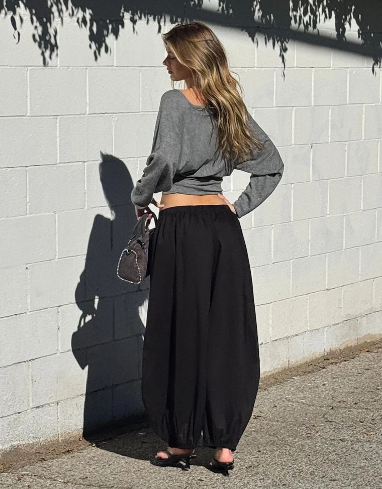 Свитер с V-образным вырезом