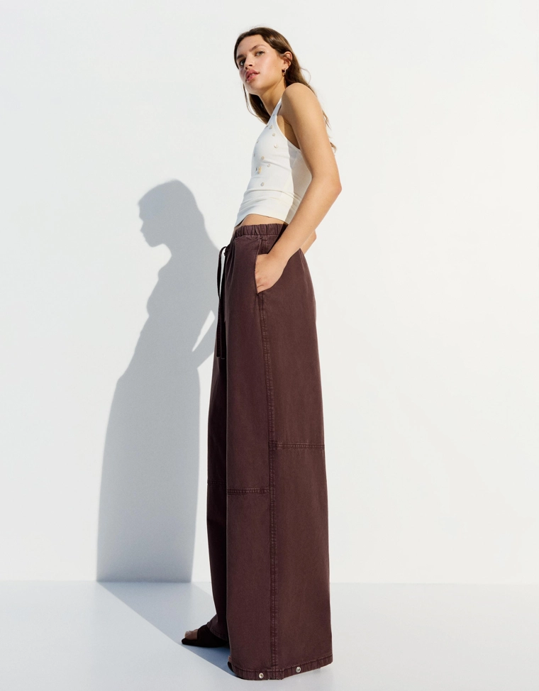 Широкие джинсы бананы с низкой посадкой