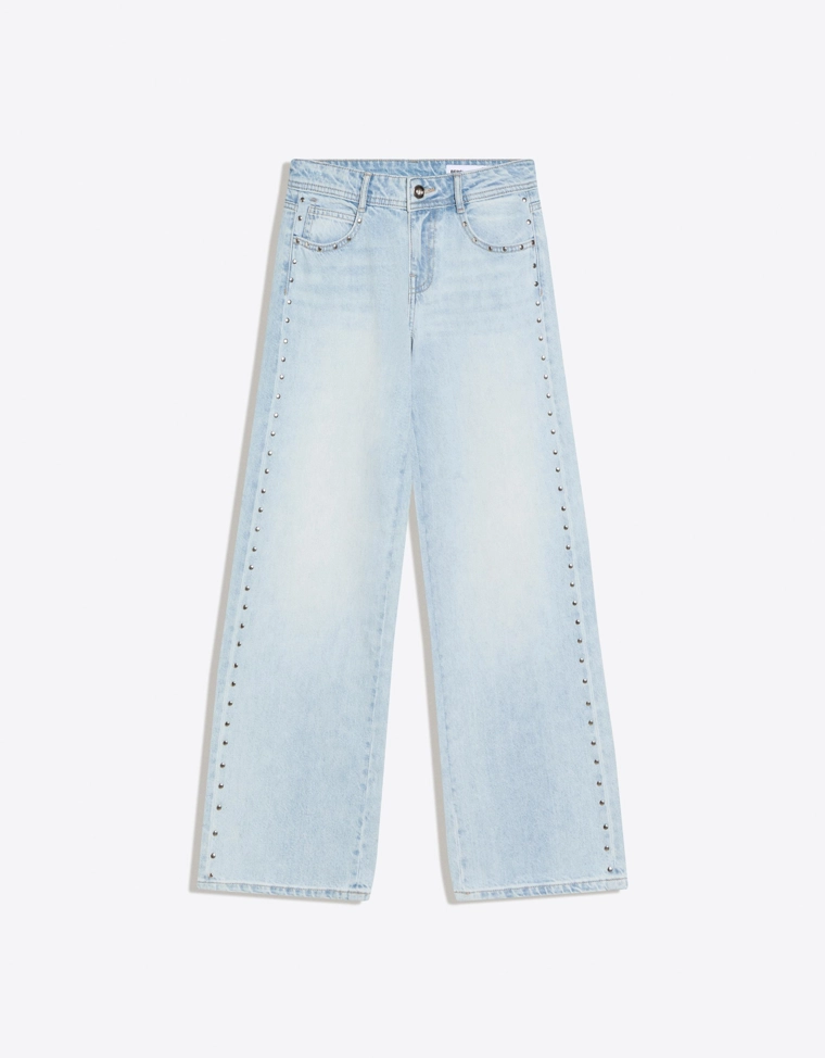 Джинсы свободного кроя с низкой посадкой и заклепками