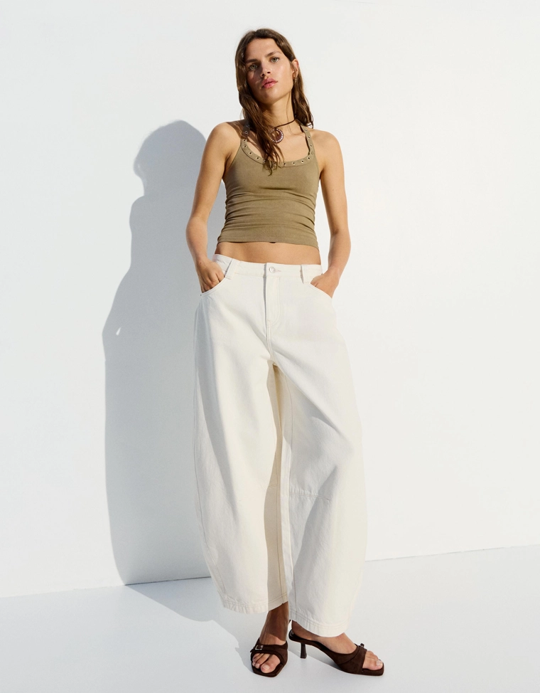 Топ с горловиной халтер и люверсами