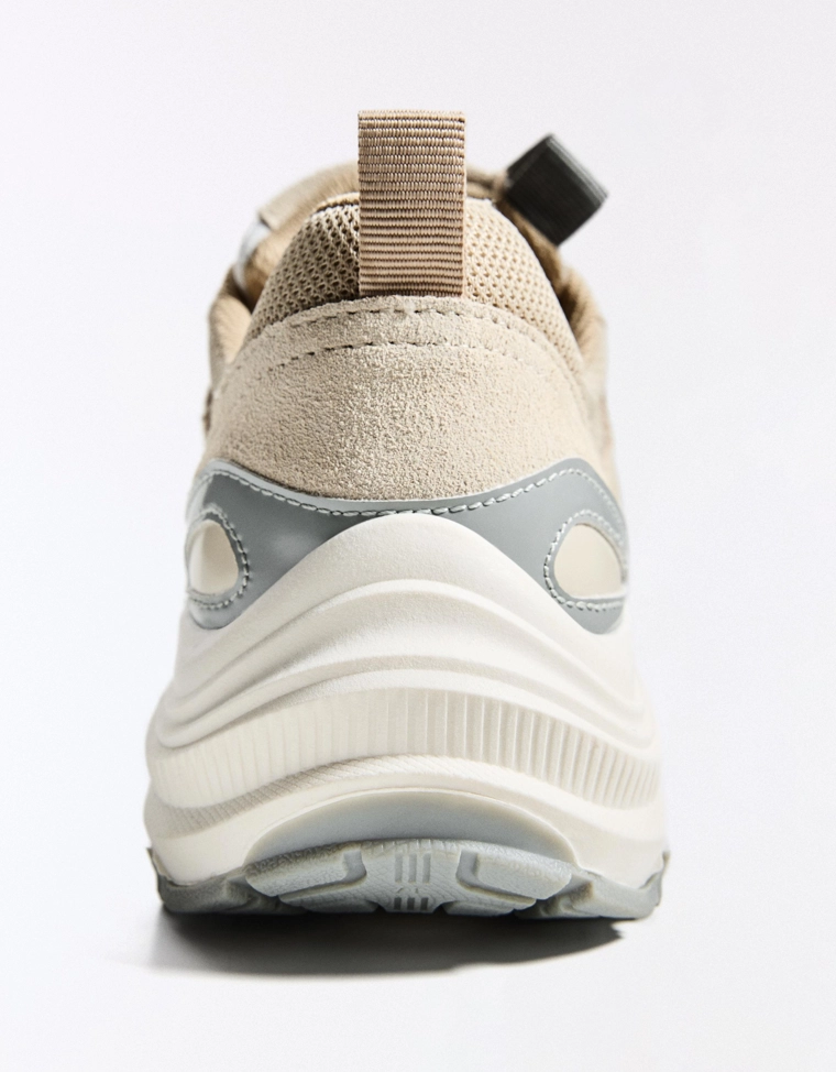 Спортивная обувь OUT OF CORE