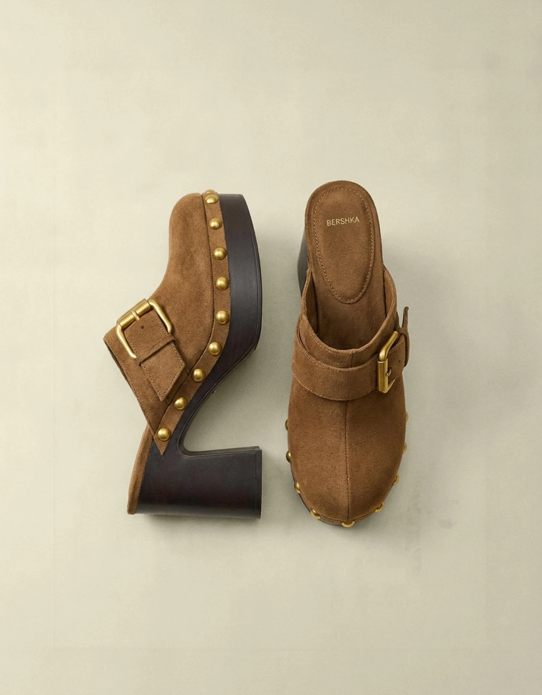 Сабо с пряжкой