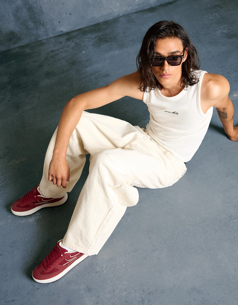 Объемные кроссовки