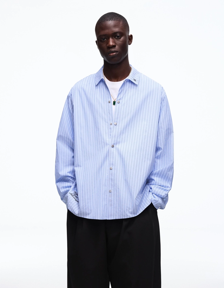 Рубашка геометрического кроя в полоску с вышивкой