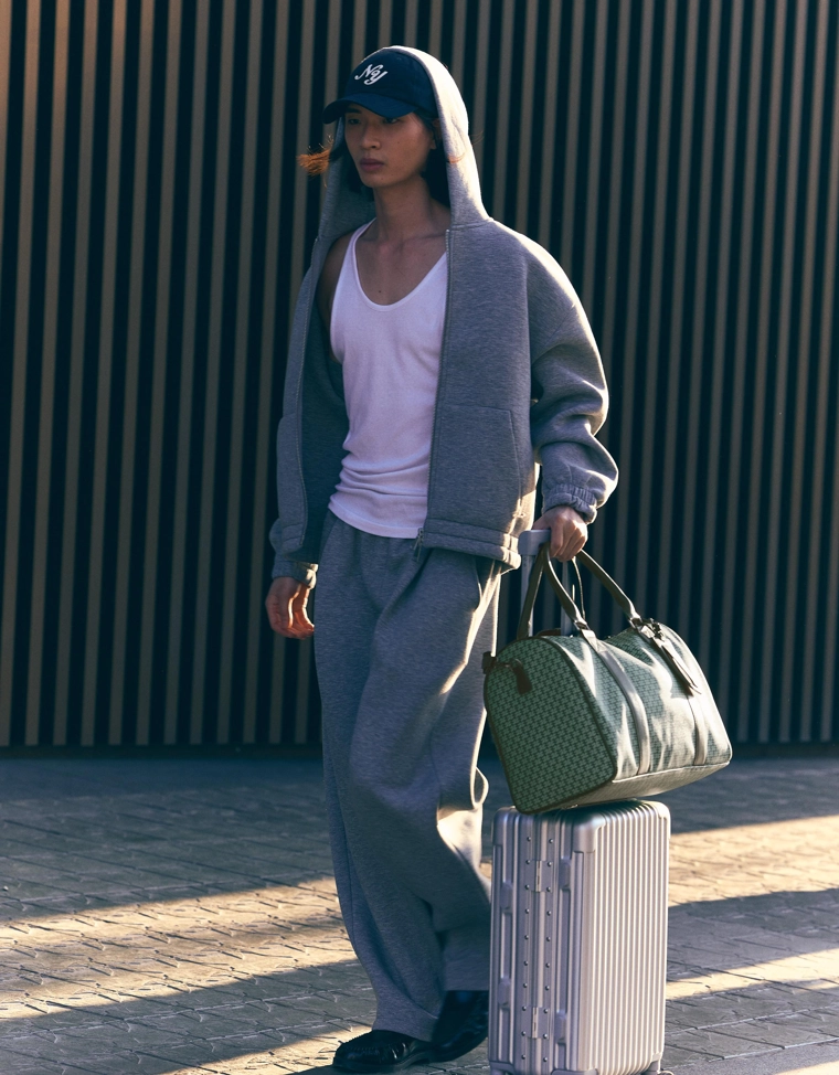 Дорожная сумка с монограммой