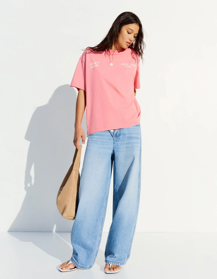 Футболка с эффектом потертости