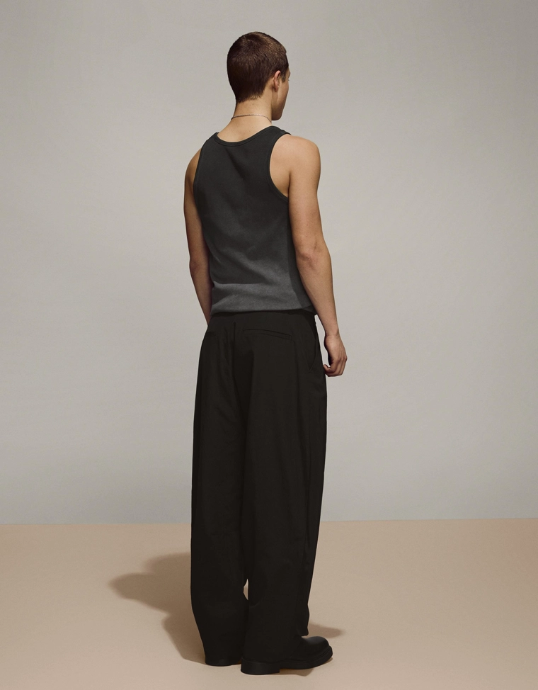 Брюки очень свободного кроя с запахом