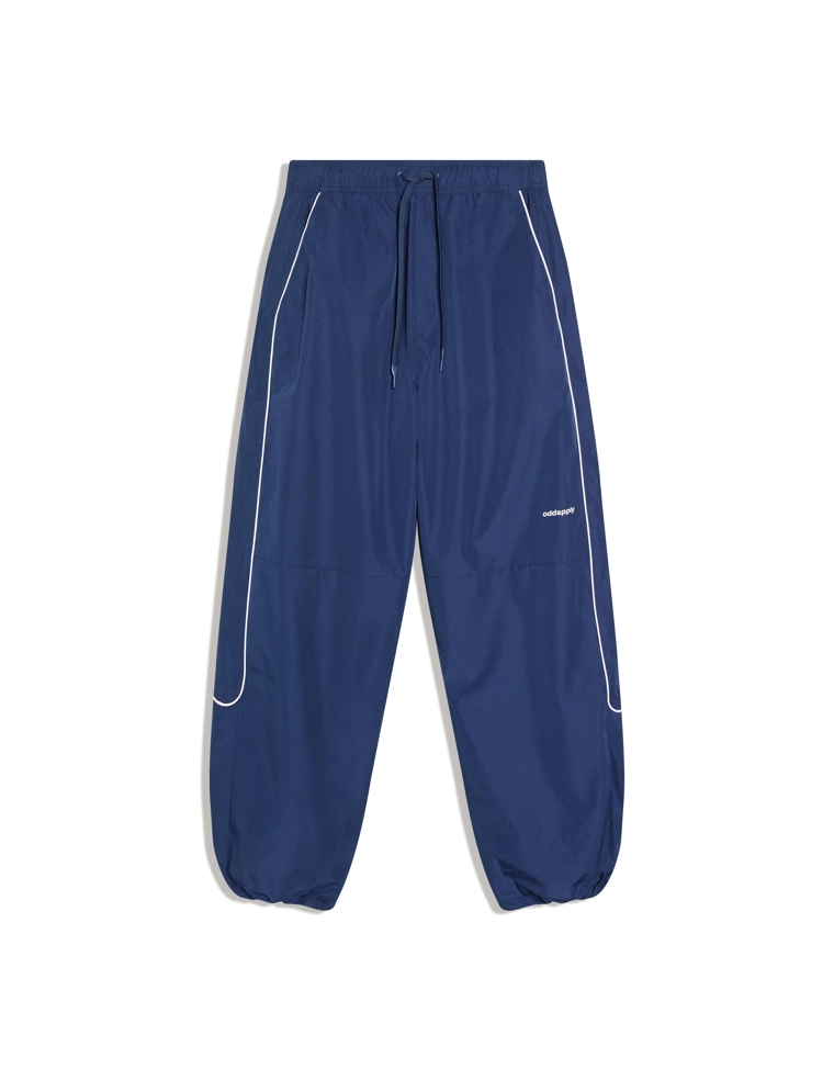 Высокотехнологичные объемные брюки свободного кроя