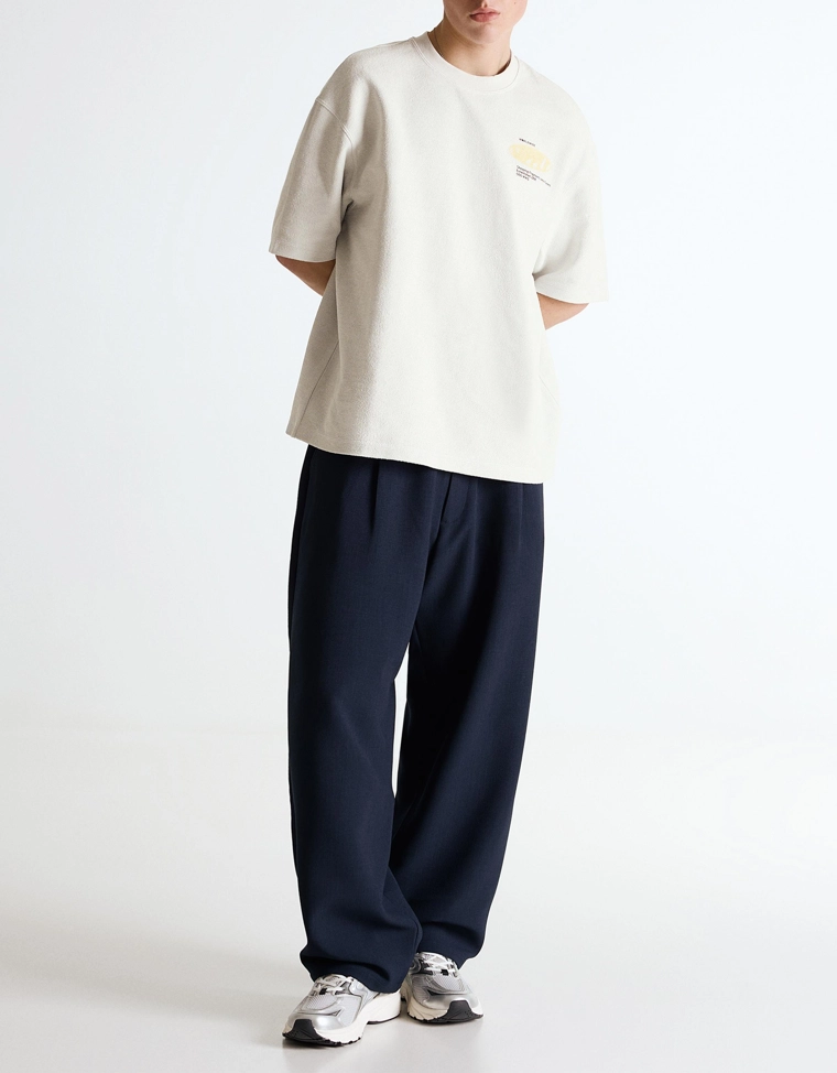 Кроссовки с контрастными вставками