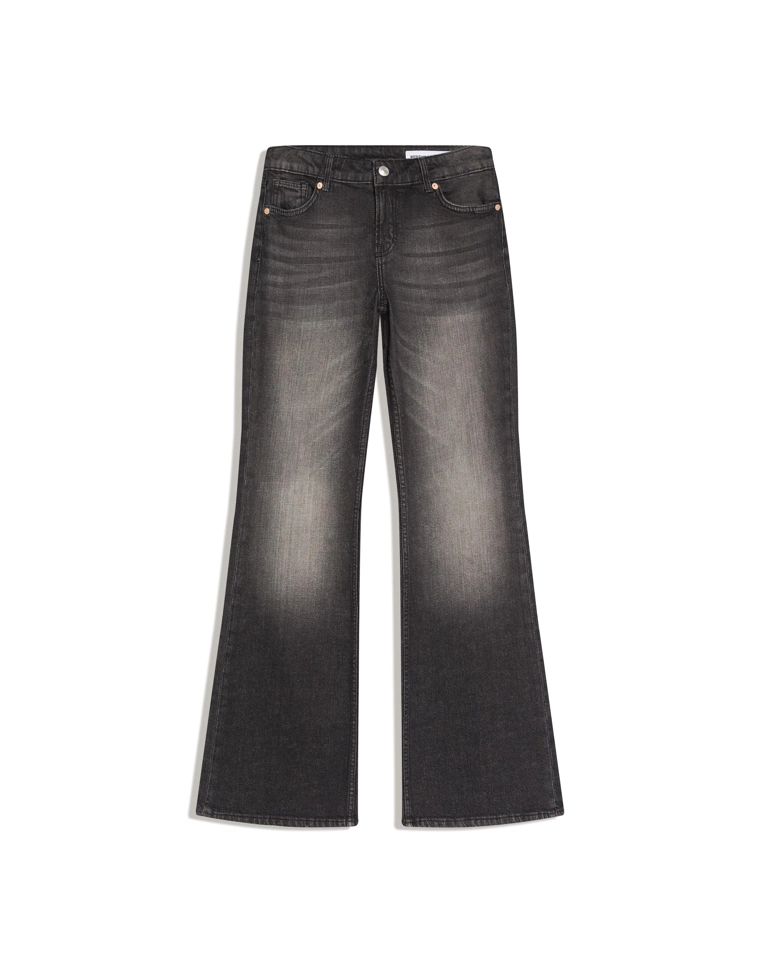 Расклешенные джинсы с низкой посадкой