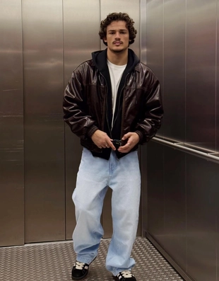 Джинсы-бананы- Заказать в России