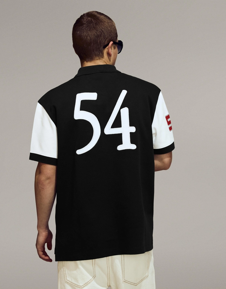 Поло с короткими рукавами и принтом