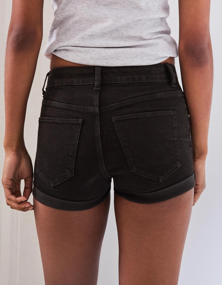 Джинсовые шорты с отворотами