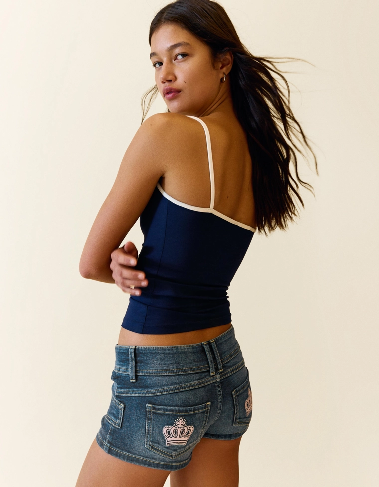 Джинсовые мини-шорты