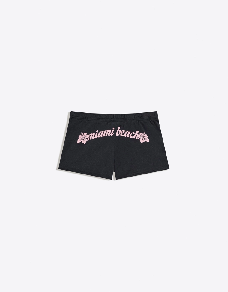 Шорты из мягкой ткани с вышивкой