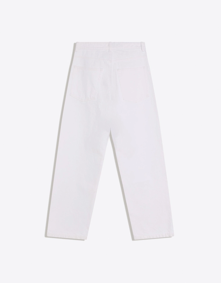 Джинсы свободного кроя