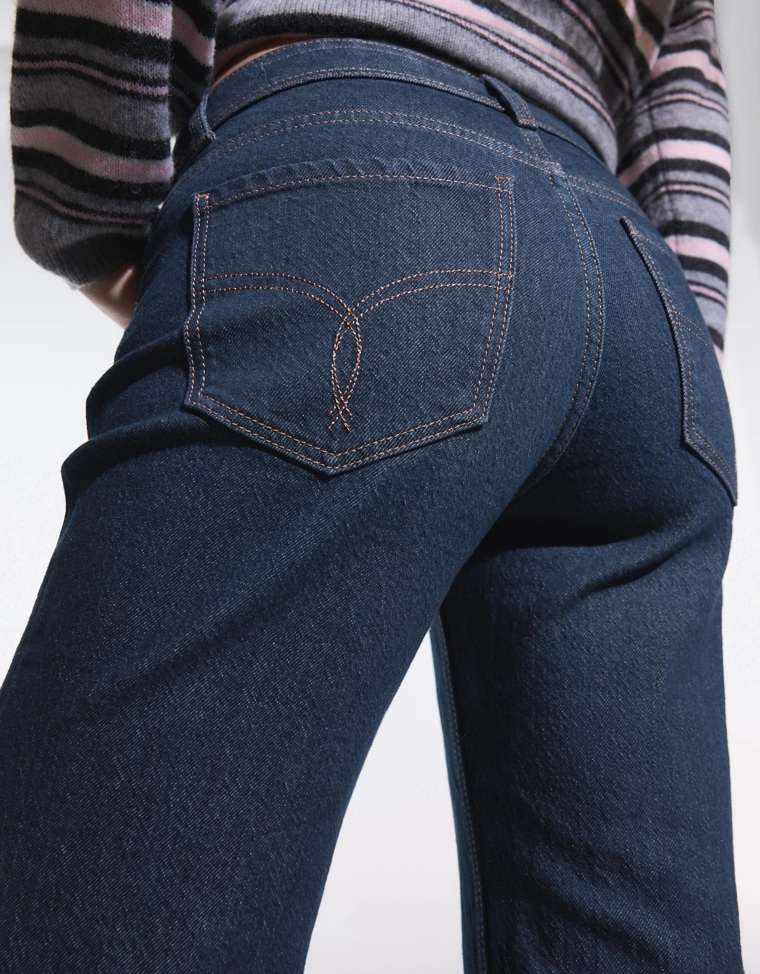 Расклешенные джинсы с низкой посадкой